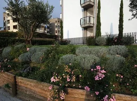 Ξενοδοχείο με διαμερίσματα Lorenzo Da 4*